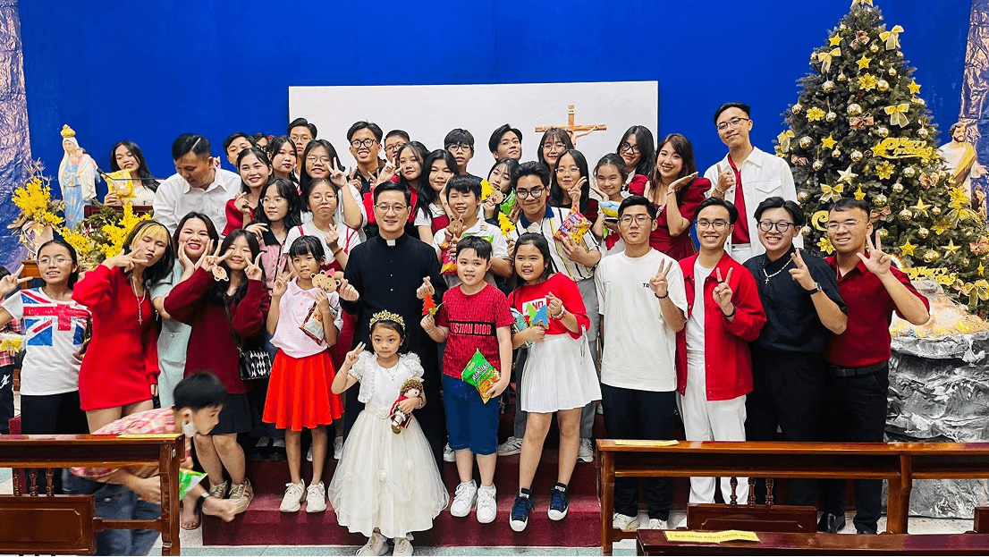 Phu Hanh church choir