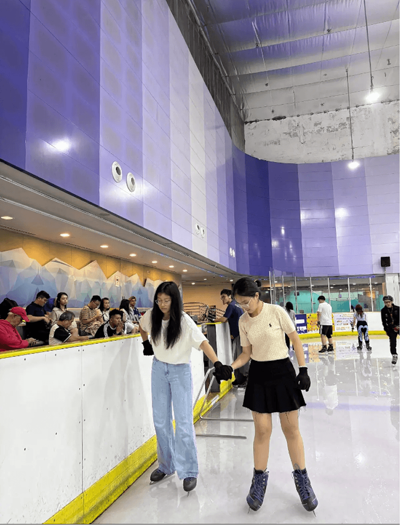 Skating 1